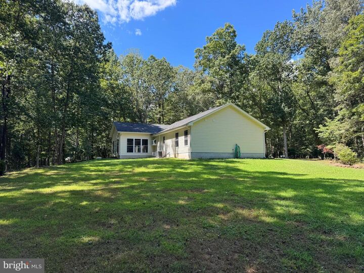 Property Photo: 7525 Nyland Road VA 22408