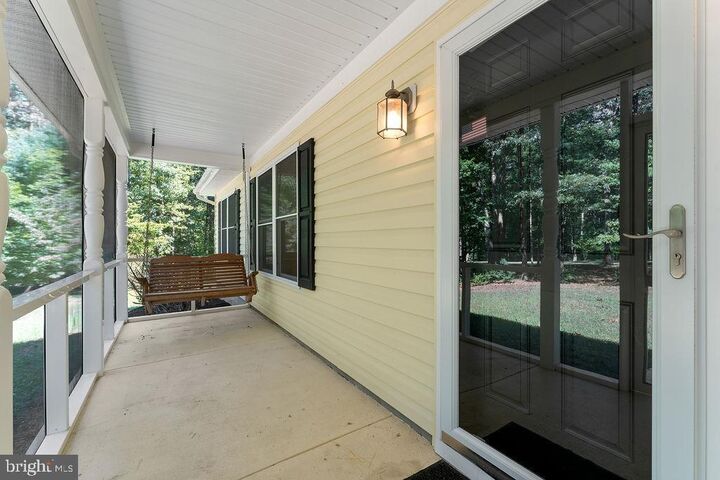 Property Photo: 7525 Nyland Road VA 22408