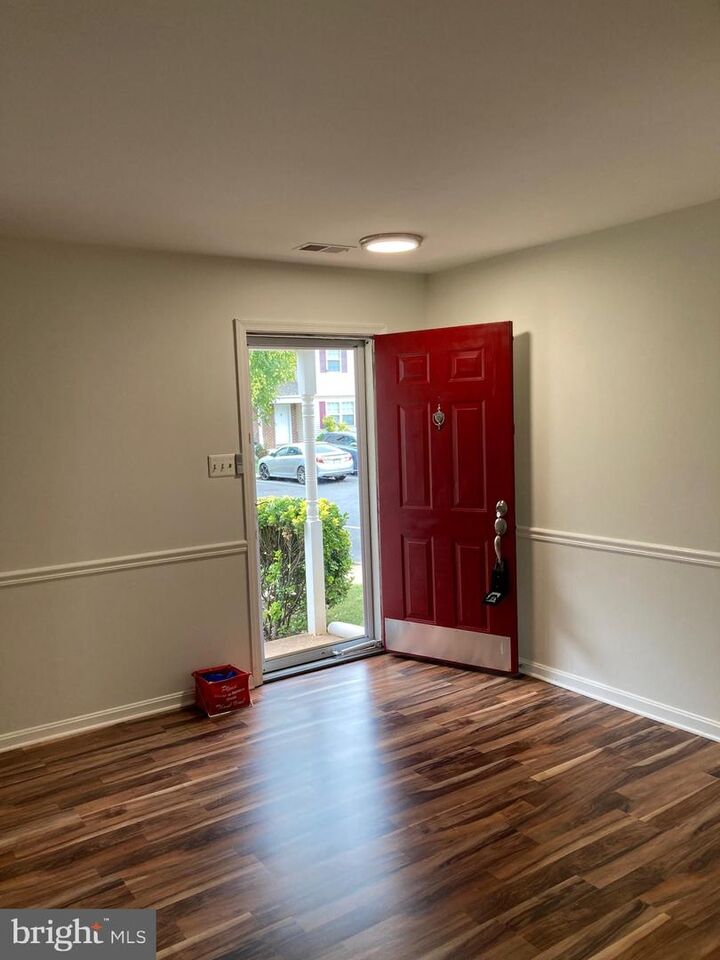 Property Photo: 9075 Silver Maple Court VA 20110