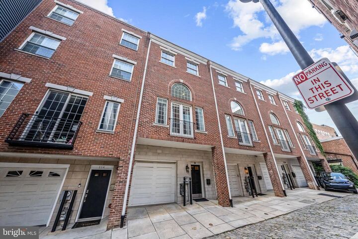 116 Quarry Street  Philadelphia PA 19106 photo