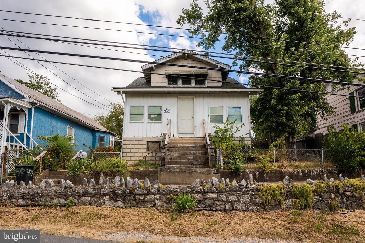 Property Photo: 477 E Burke Street WV 25404