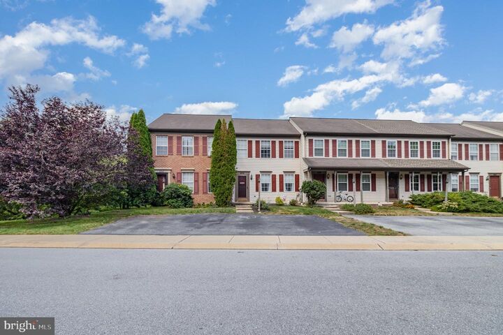 Property Photo: 656 Rockwood Drive PA 17022