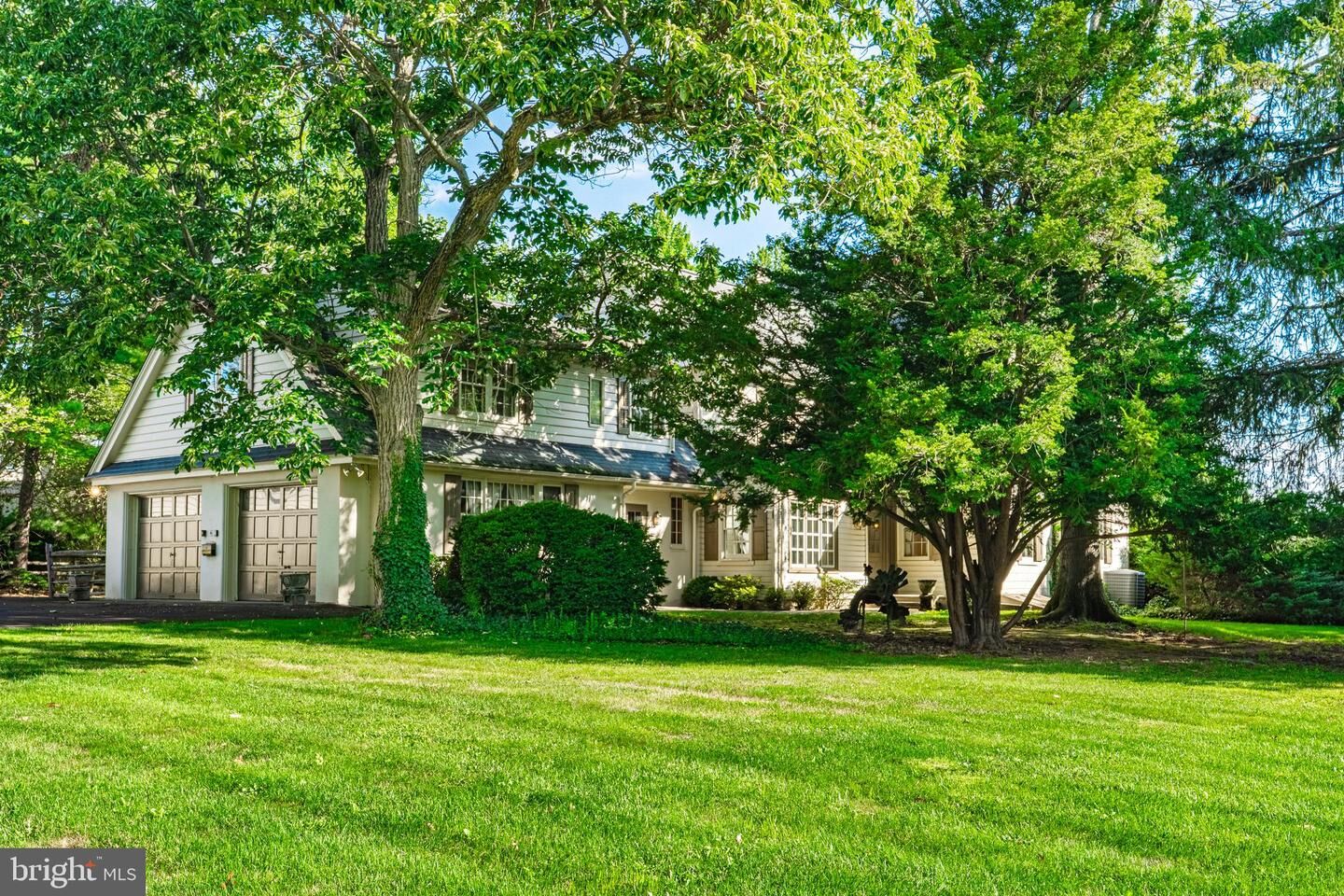 Property Photo: 27 W School Street PA 19440