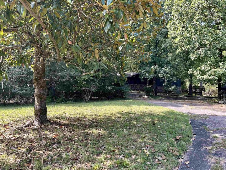 Property Photo: 210 Lawrence Lane AR 71913