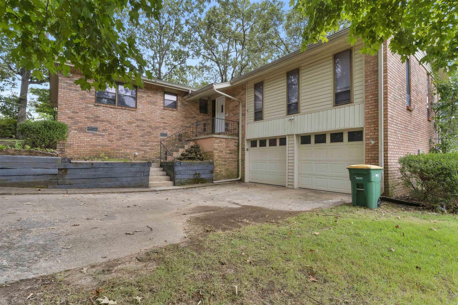 Property Photo:  5425 Randolph Street  AR 72116 