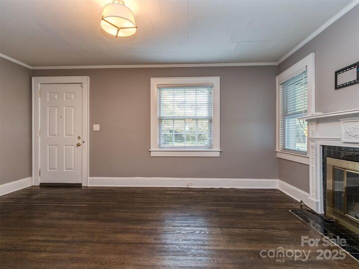 Property Photo: 1321 Pinecrest Avenue NC 28205