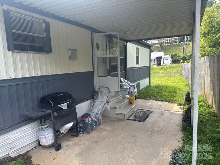 Property Photo: 16 Wellington Drive NC 28804