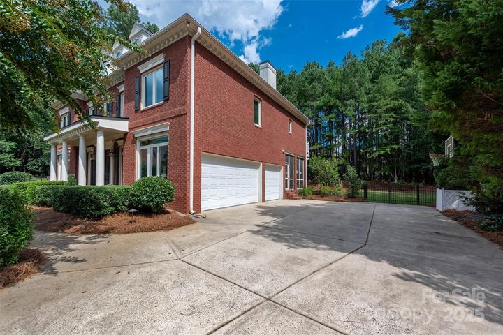 Property Photo: 16735 Ansley Walk Lane 84 NC 28277