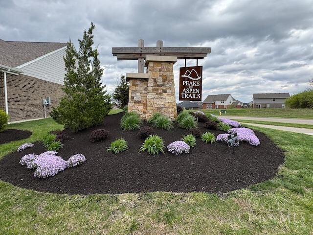 Property Photo: 5009 South Castle Court OH 45011