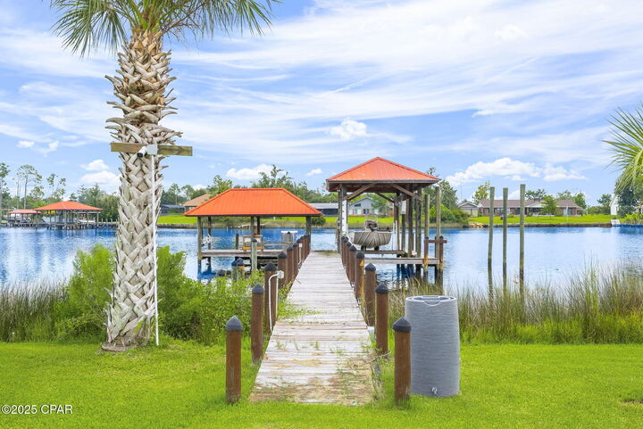 Property Photo: 7122 Bay Crest Road FL 32409