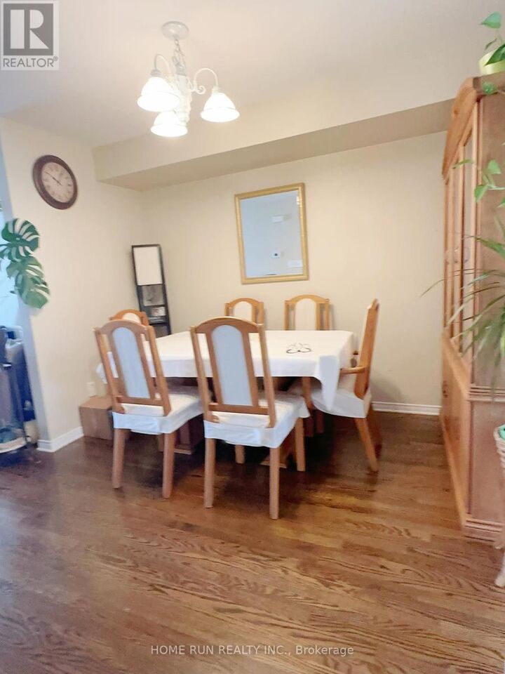 Property Photo: 83 Chesapeake Crescent ON K2J 0L5