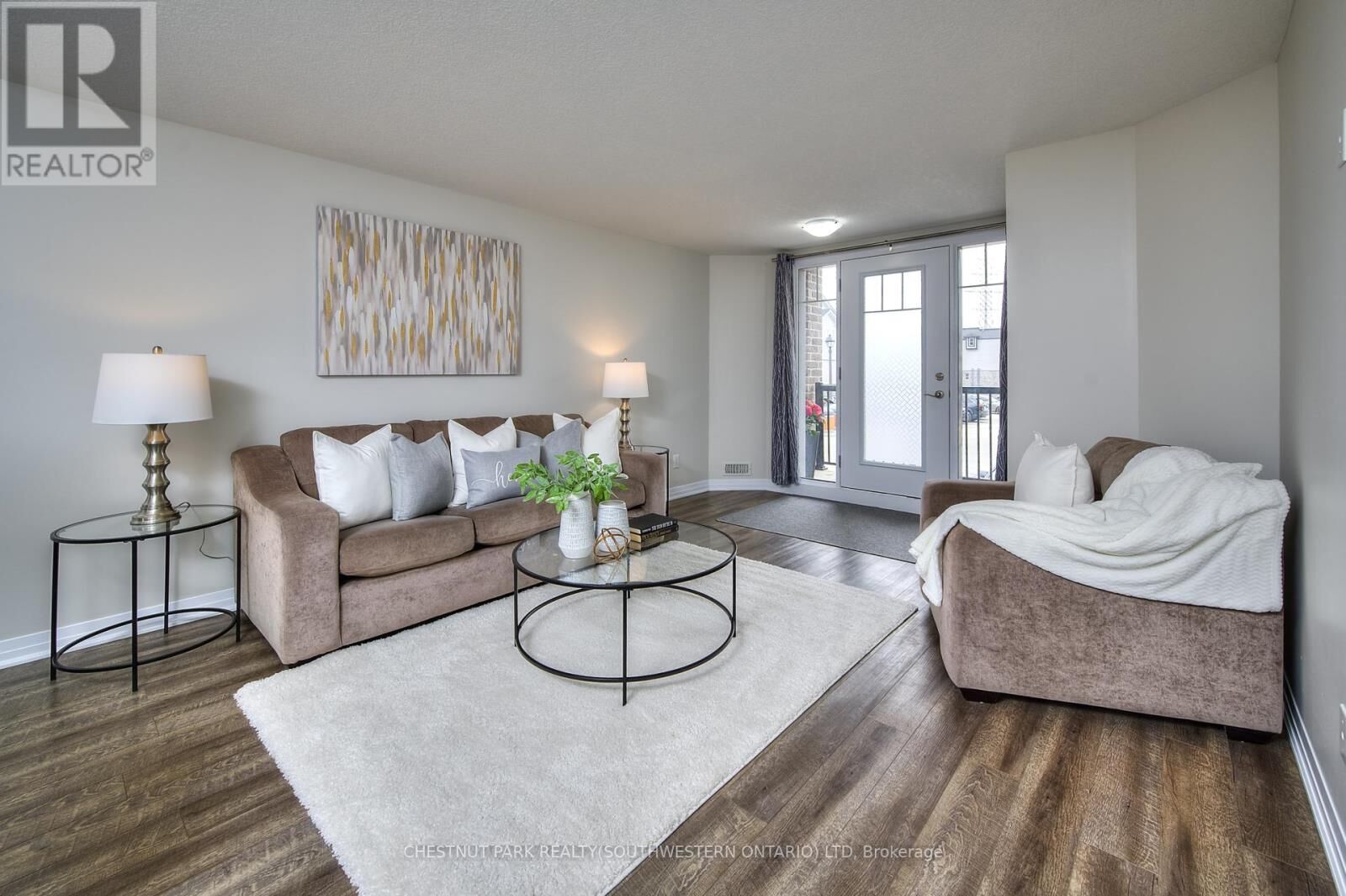Property Photo:  1989 Ottawa Street South 30F  ON N2E 0G7 