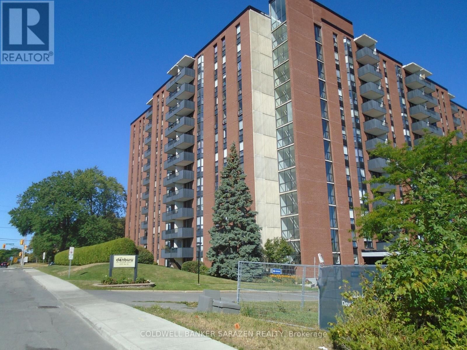 Photo de la propriété:  2951 Riverside Drive North 414  ON K1V 8W6 
