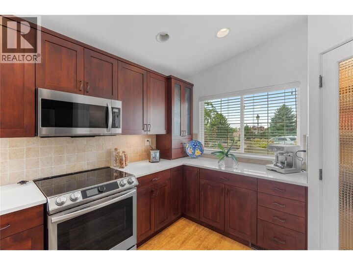 Property Photo:  728 Rosewood Crescent  BC V2H 1S3 