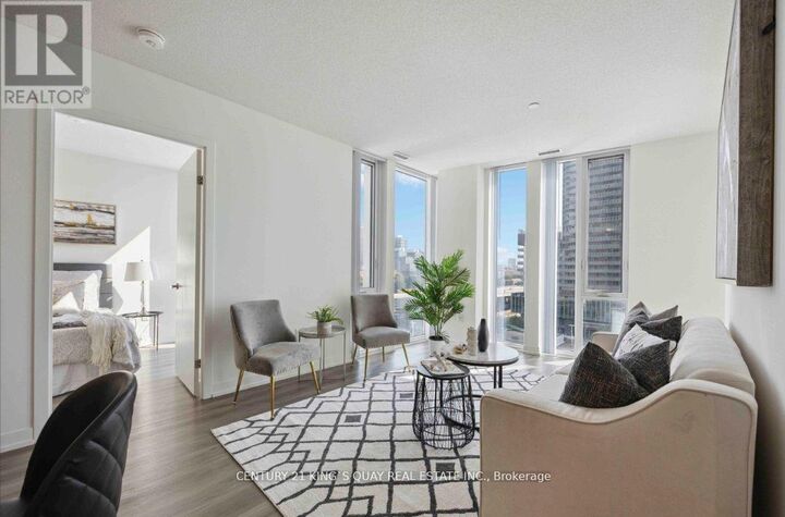 Property Photo: 138 Downes Street 905 ON M5E 0E4