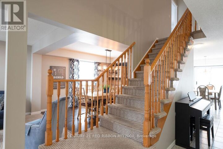 Property Photo: 229 Marla Court ON N7G 4L8
