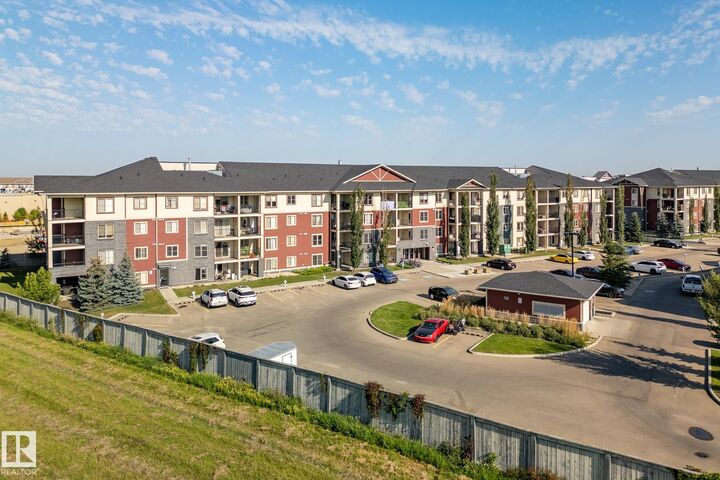 Property Photo: 5810 Mullen Place NW 204 AB T6R 0W3