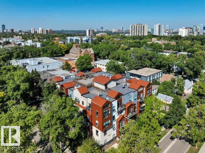 Property Photo: 10006 83 Avenue NW 201 AB T6E 2C2