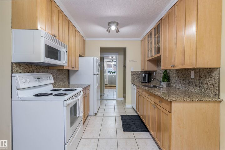 Property Photo: 9925 83 Avenue NW 102 AB T6E 2B9