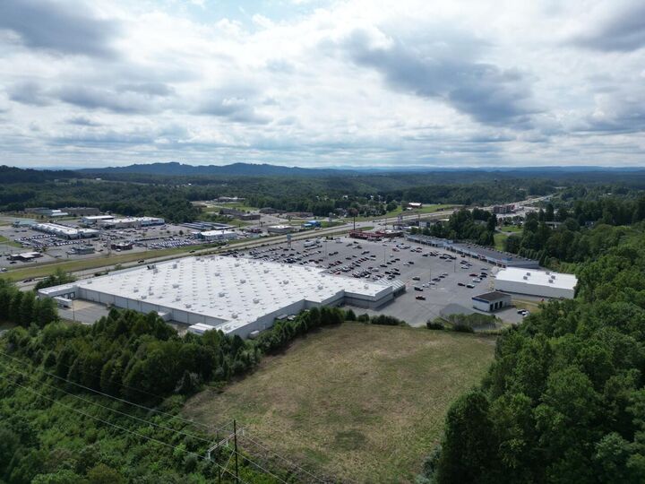 300 Wal St  Summersville WV 26651 photo