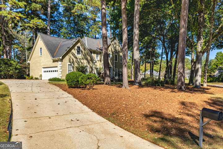 Property Photo:  121 Tamerlane  GA 30269 