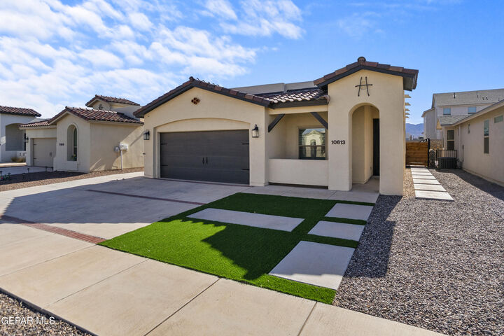 Property Photo: 10613 Hidden Palm Place TX 79924