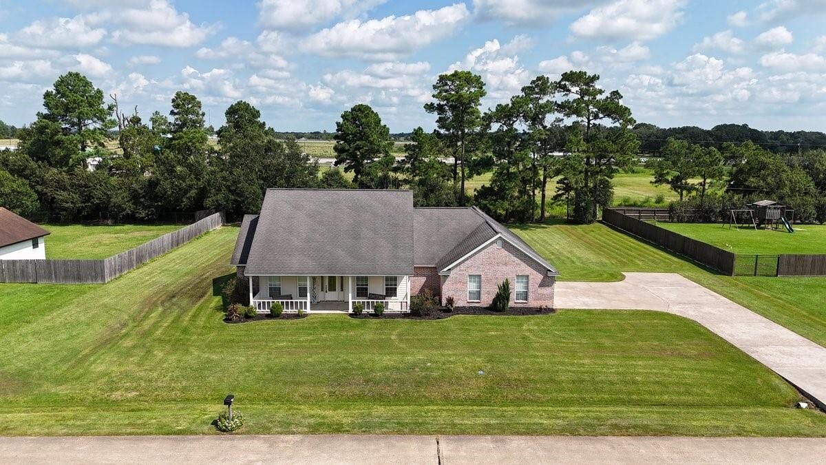 Property Photo:  544 Meadow Lane  TX 77665 