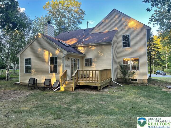 Property Photo: 2146 Bedford Drive PA 18324