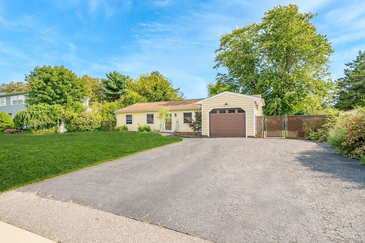 Property Photo:  16 Malcolm Street  NY 11713 