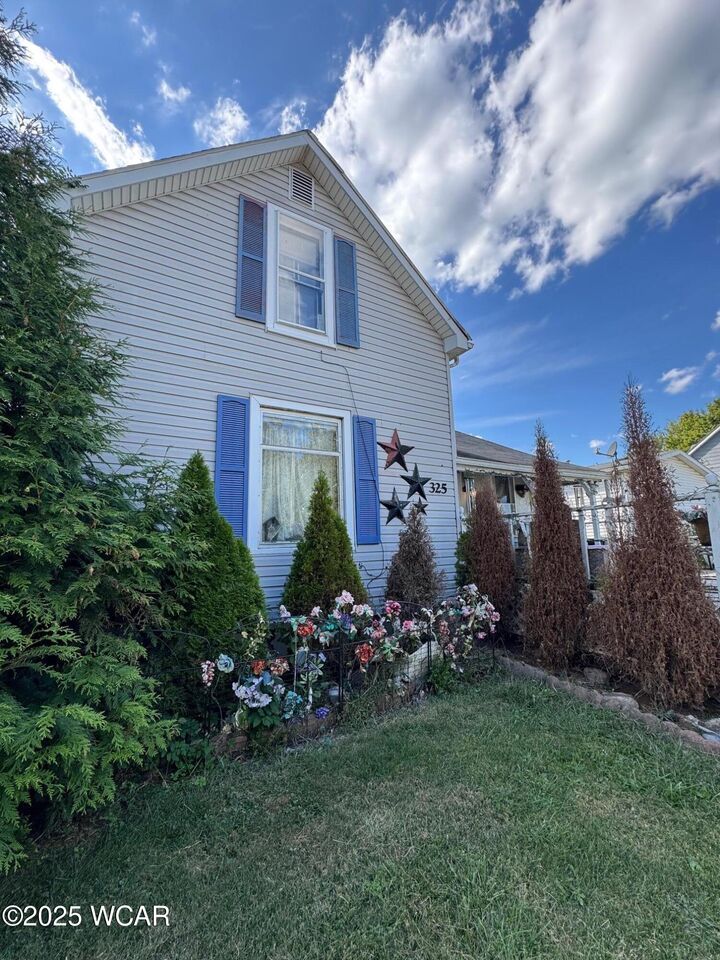 Property Photo:  325 Kuert Avenue  OH 43326 