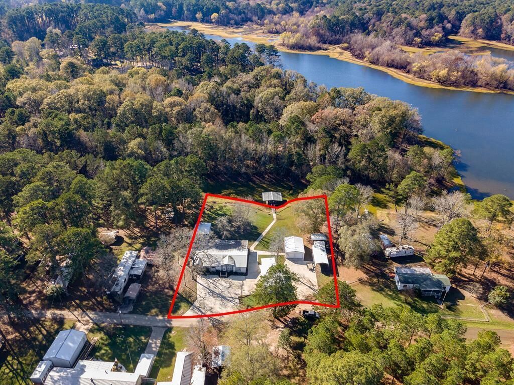 Property Photo: 233 Canal Drive TX 75948
