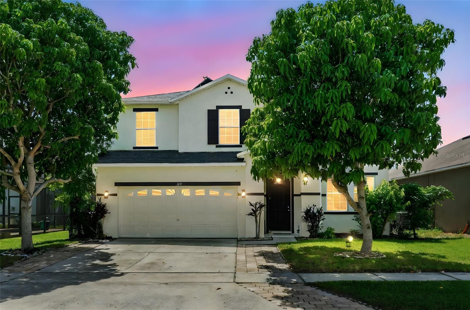 Property Photo: 2714 Portchester Court FL 34744