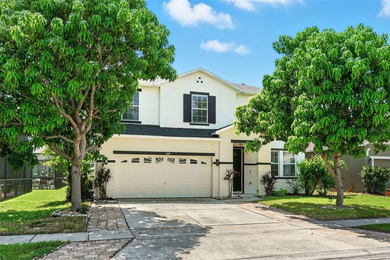 Property Photo: 2714 Portchester Court FL 34744