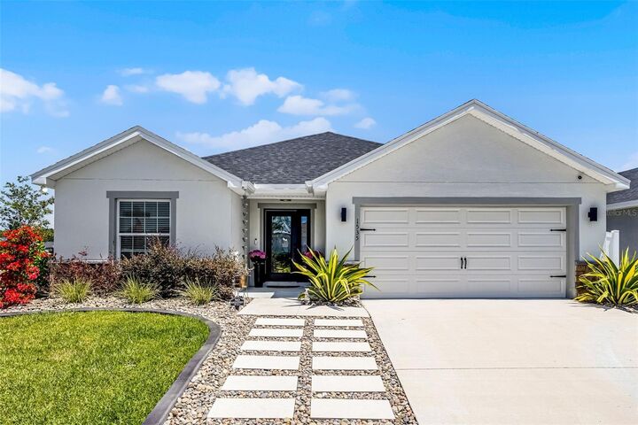 Property Photo: 1535 Eucalyptus Way FL 33837