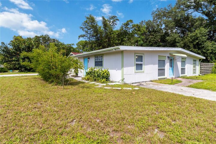 Property Photo:  5035 Webber Street  FL 34232 