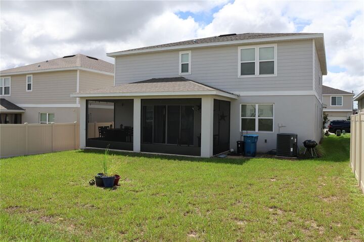 Property Photo:  1123 Sugarwood Street  FL 33837 