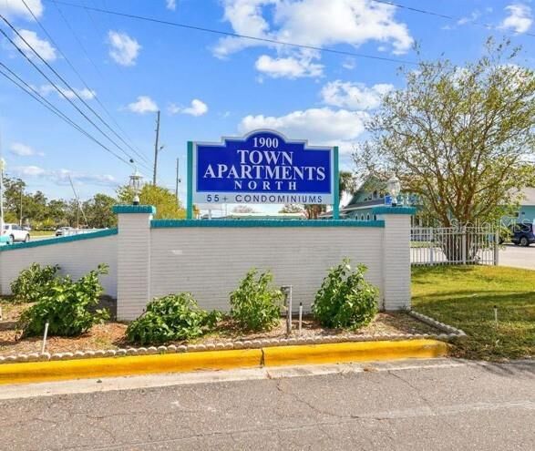 Property Photo: 2050 58th Avenue N 25 FL 33714