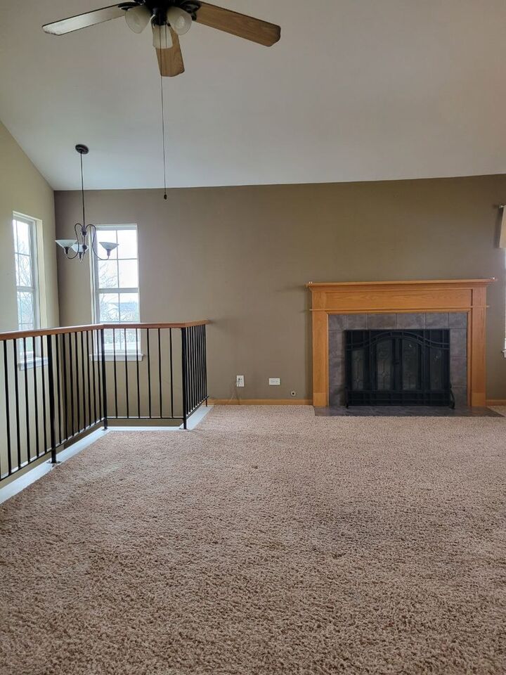 Property Photo: 2492 Dickens Drive 2492 IL 60503