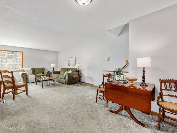 Property Photo:  740 S La Grange Road  IL 60525 