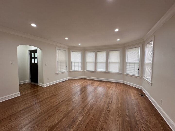 Property Photo: 7541 S Honore Street IL 60620