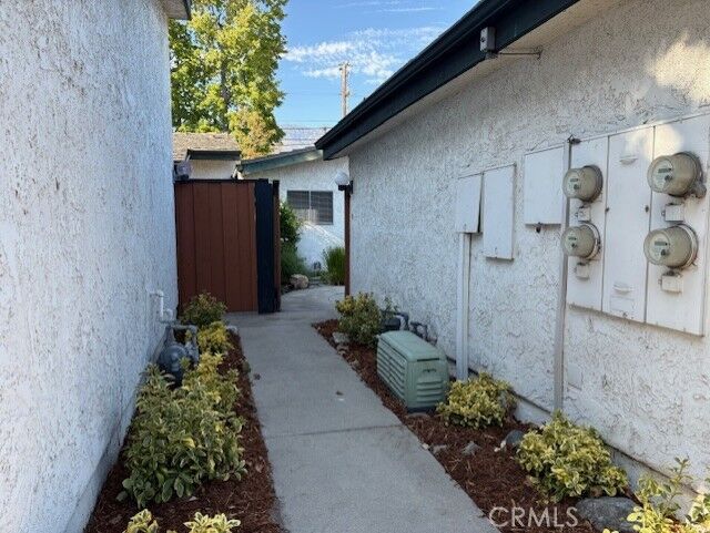 Property Photo: 1030 Royal Oaks Drive B CA 91016