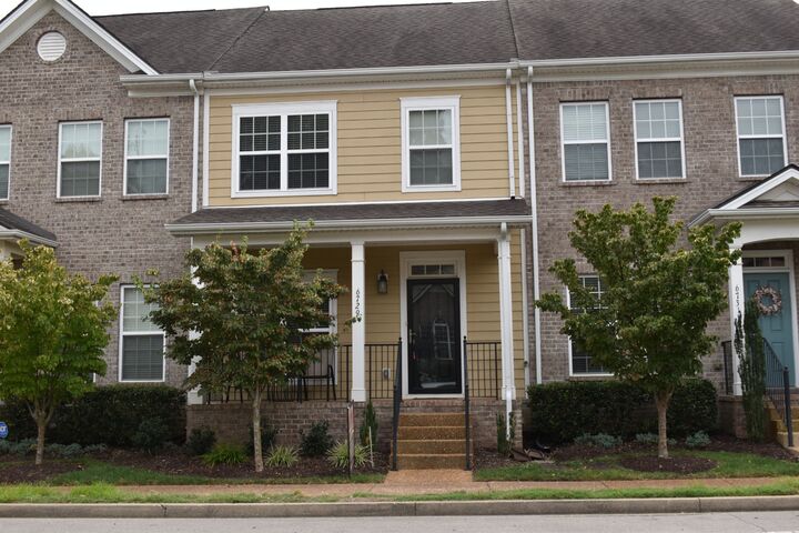Property Photo: 6729 Sunnywood Dr TN 37211