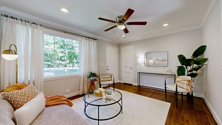 Property Photo:  2912 McCampbell Ave  TN 37214 