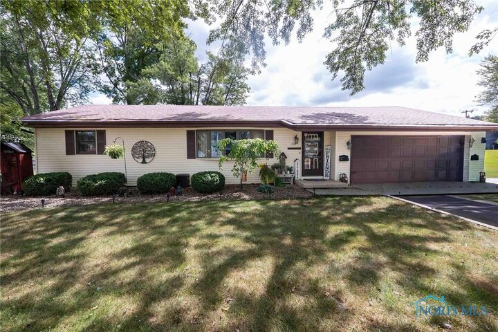 1709 Eastview Drive  Findlay OH 45840 photo