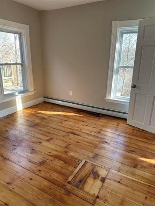 Property Photo:  449 West River Road  NH 03106-1886 