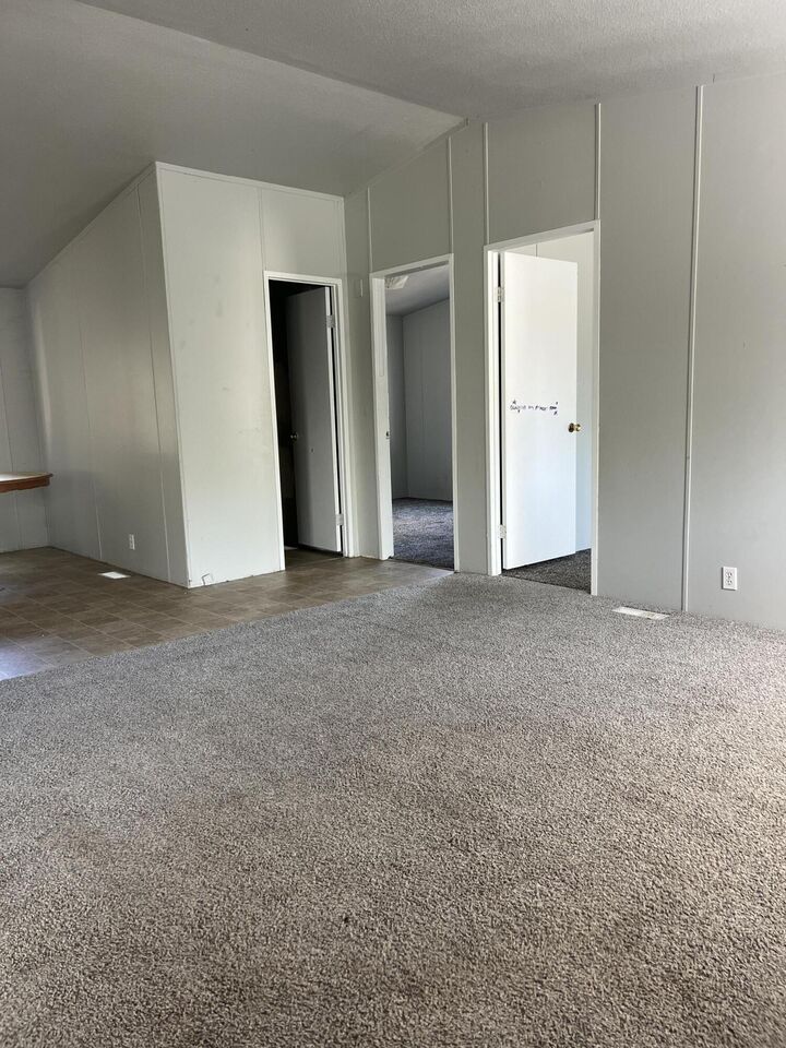 Property Photo:  1663 Greensprings Drive 38  OR 97601 