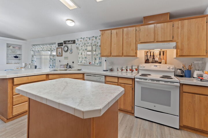 Property Photo:  2398 Sasha Court  OR 97527 