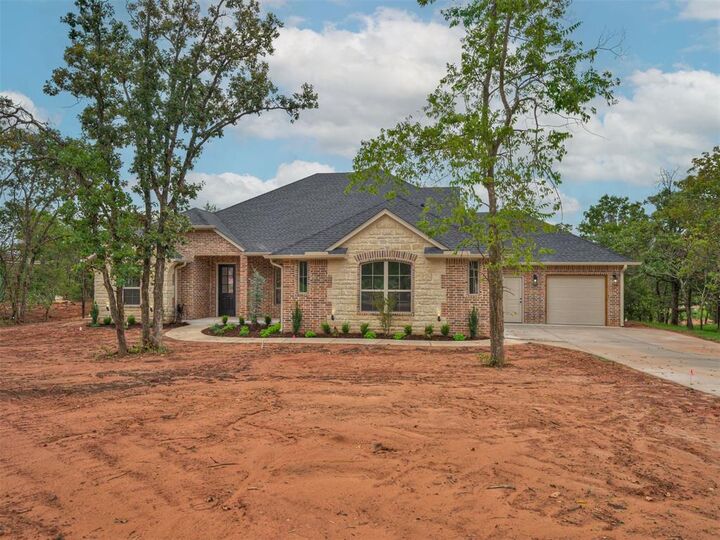 8101 Longbow Drive  Guthrie OK 73044 photo