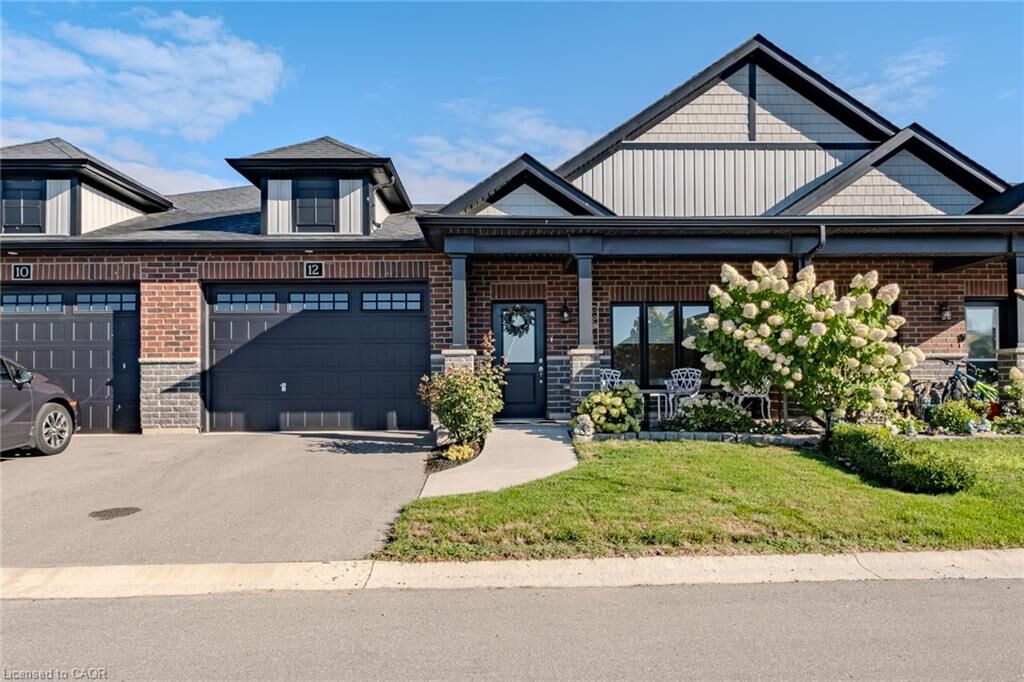 Property Photo: 12 Brookfield Lane ON N3Y 0E8