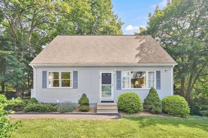 Property Photo: 10 Humeston Slope MA 01040